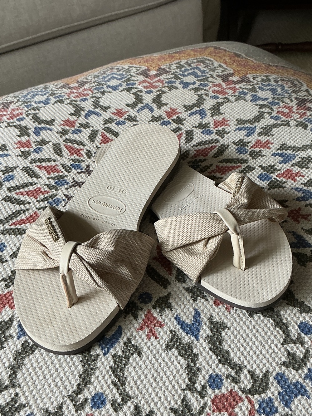 Havaianas Women's Natural Beige linen  Fabric Flip Flops